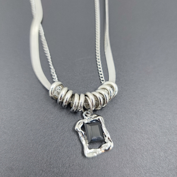 NEW ! Fashion Neclace - Picture 4 of 6